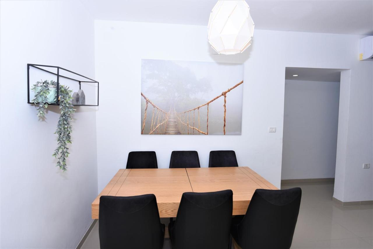 Aristone Luxury Apartment Tiberias Eksteriør bilde